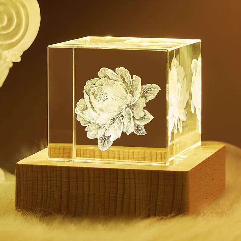 4cm Laser Engraved Moon Model Crystal 3D Glass Image Miniature Sculpture Crystal Cube for Souvenir Home Decor night light