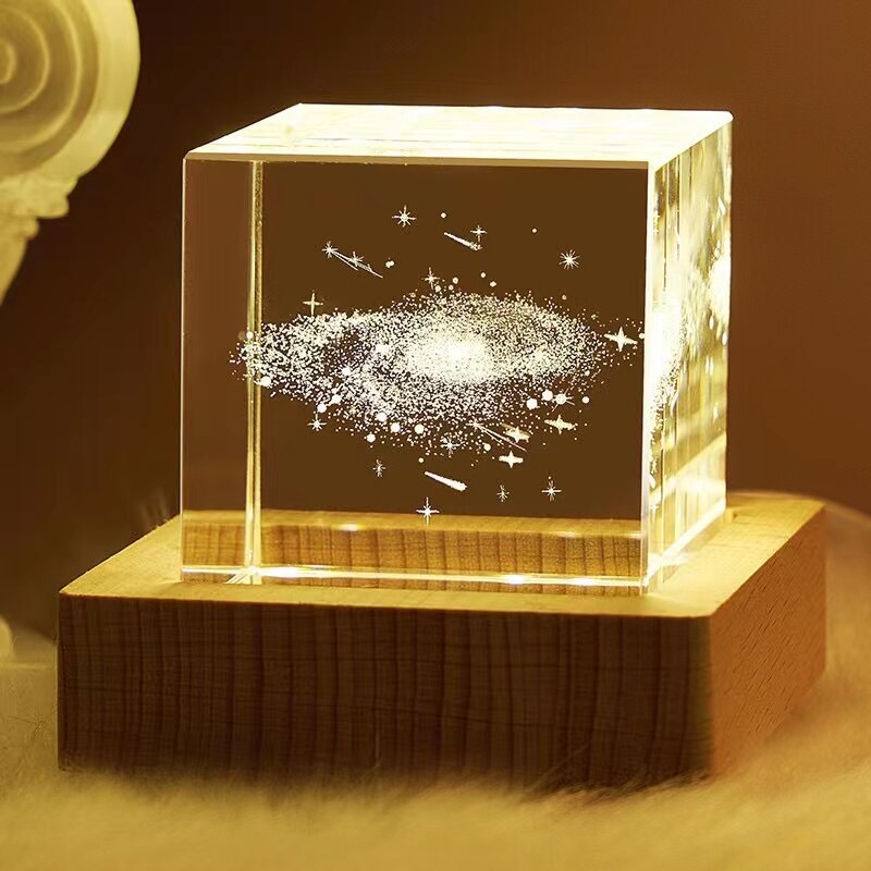 4cm Laser Engraved Moon Model Crystal 3D Glass Image Miniature Sculpture Crystal Cube for Souvenir Home Decor night light