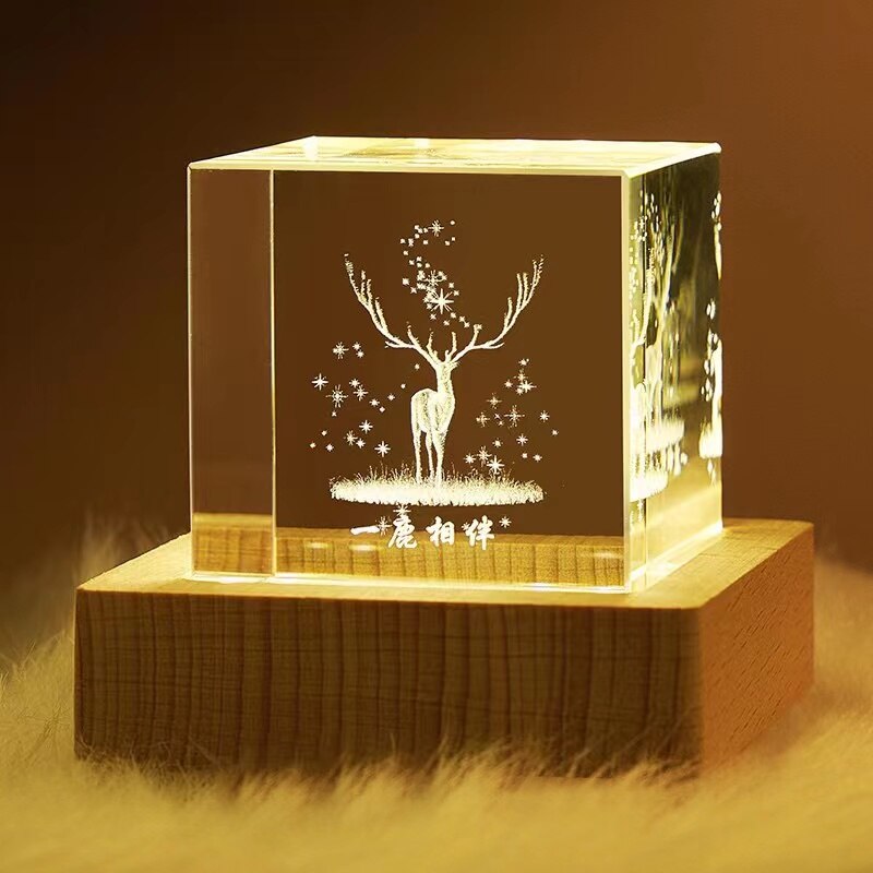 4cm Laser Engraved Moon Model Crystal 3D Glass Image Miniature Sculpture Crystal Cube for Souvenir Home Decor night light